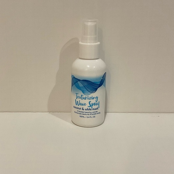 Other - Texturizing wave spray for hair